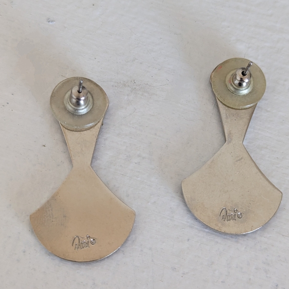 Elegant Abalone Shell Earrings - Picture 3 of 3